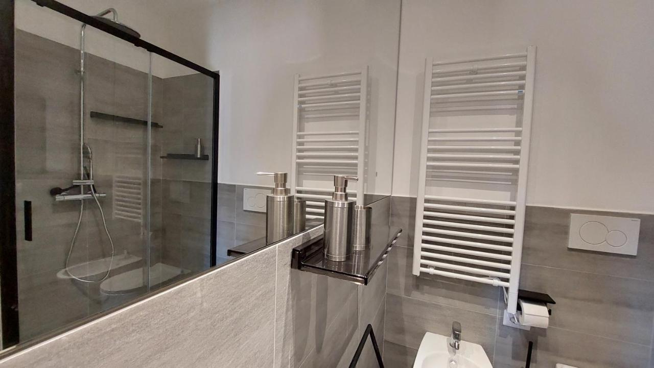 로마 Dimora San Bartolomeo - Design, Panoramic View & Culture 아파트 외부 사진