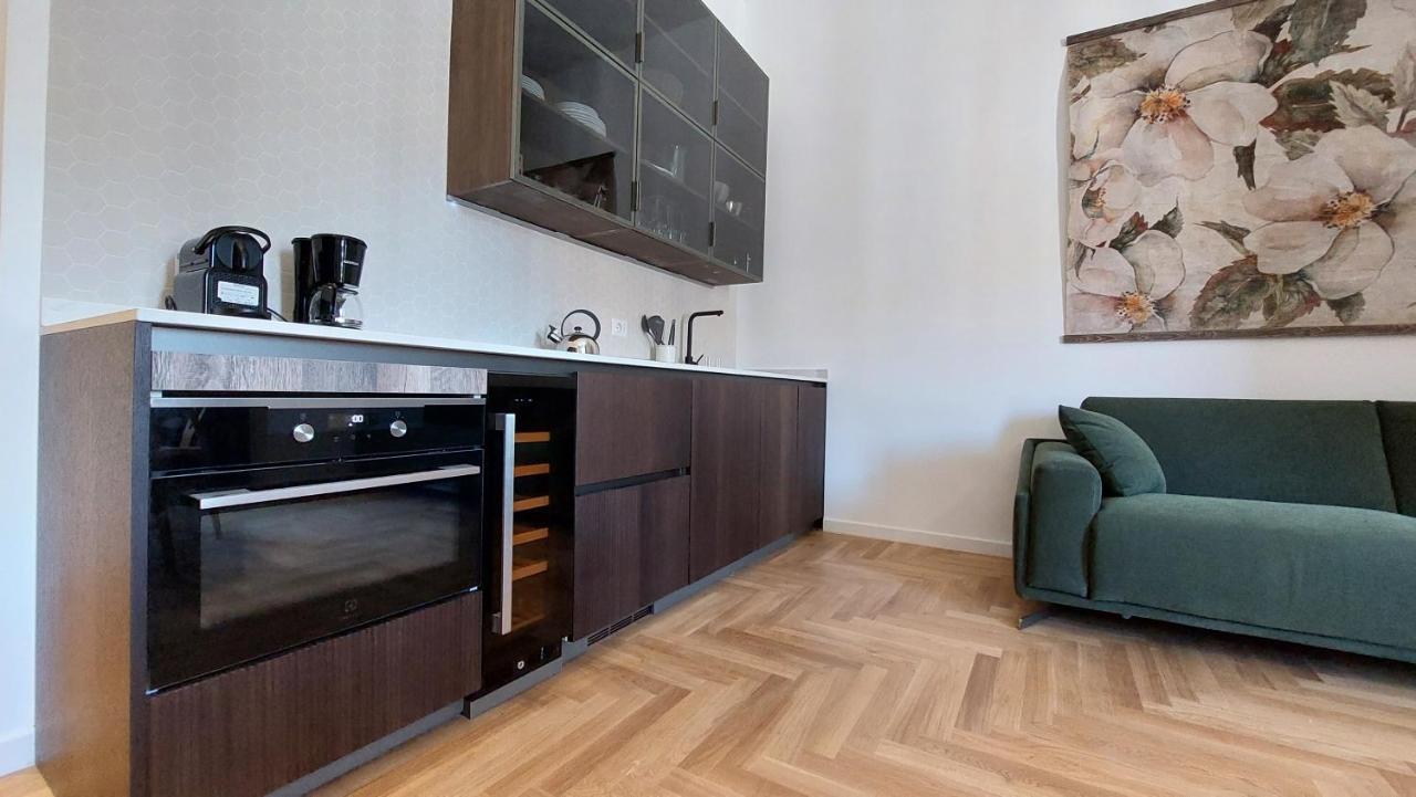 로마 Dimora San Bartolomeo - Design, Panoramic View & Culture 아파트 외부 사진